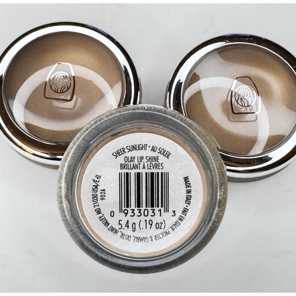 Olay Lip Shine Sheer Sunlight 1902 Made in Italy New - Picture 3 of 3